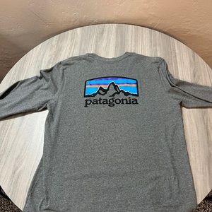 mens patagonia long sleeve tee size medium gray